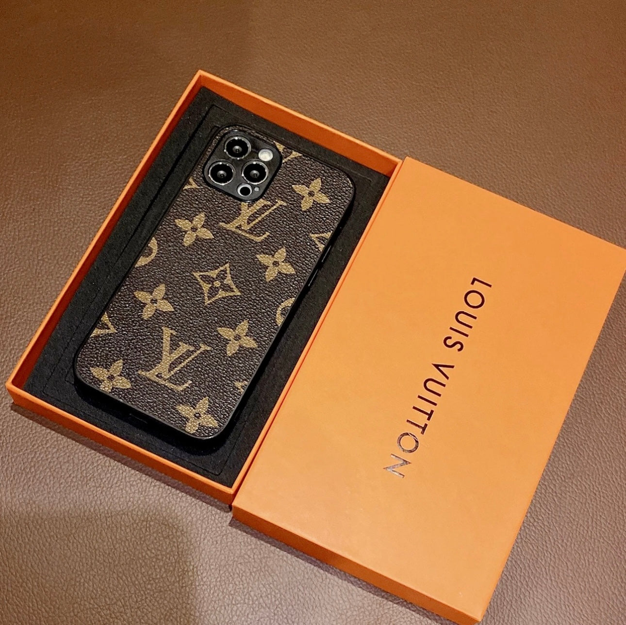 New LV Shine X Mono iPhone Case (με κουτί)