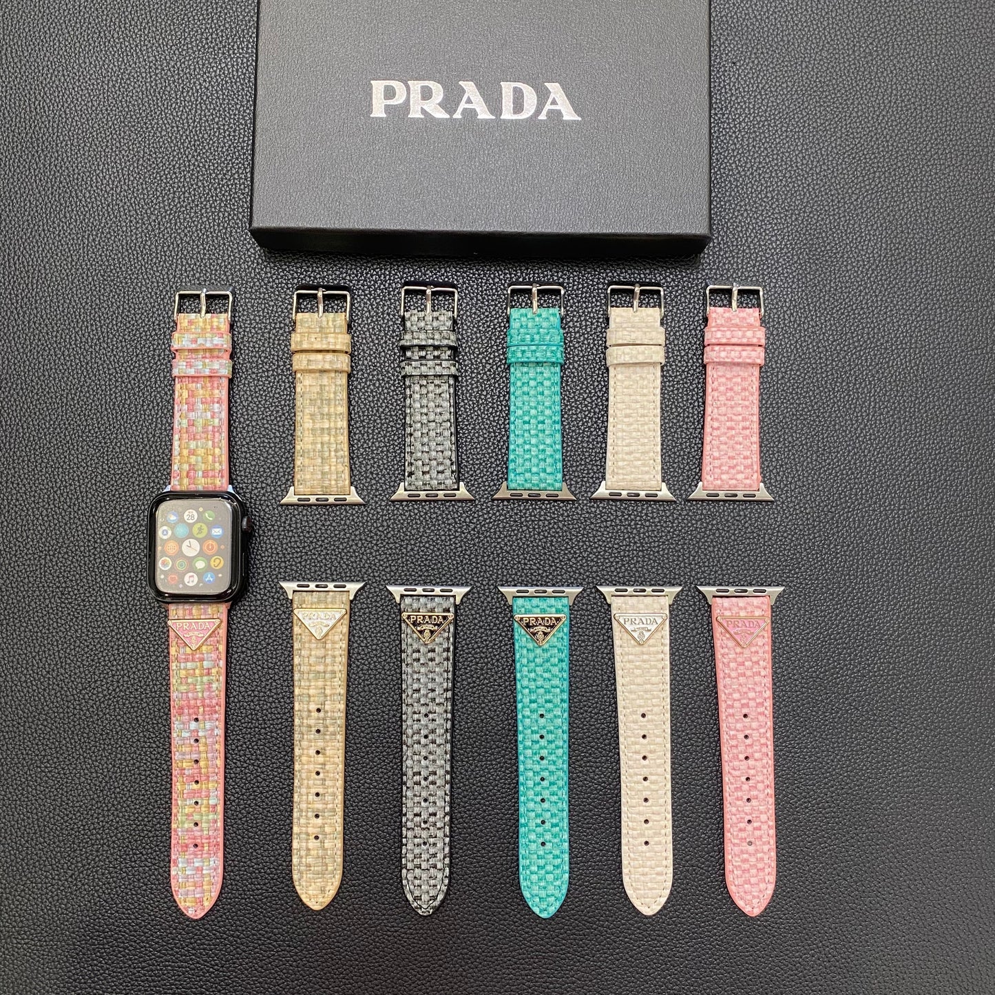 Cinturino per orologio Prada Apple Watch lavorato a maglia rosa-BZK240509