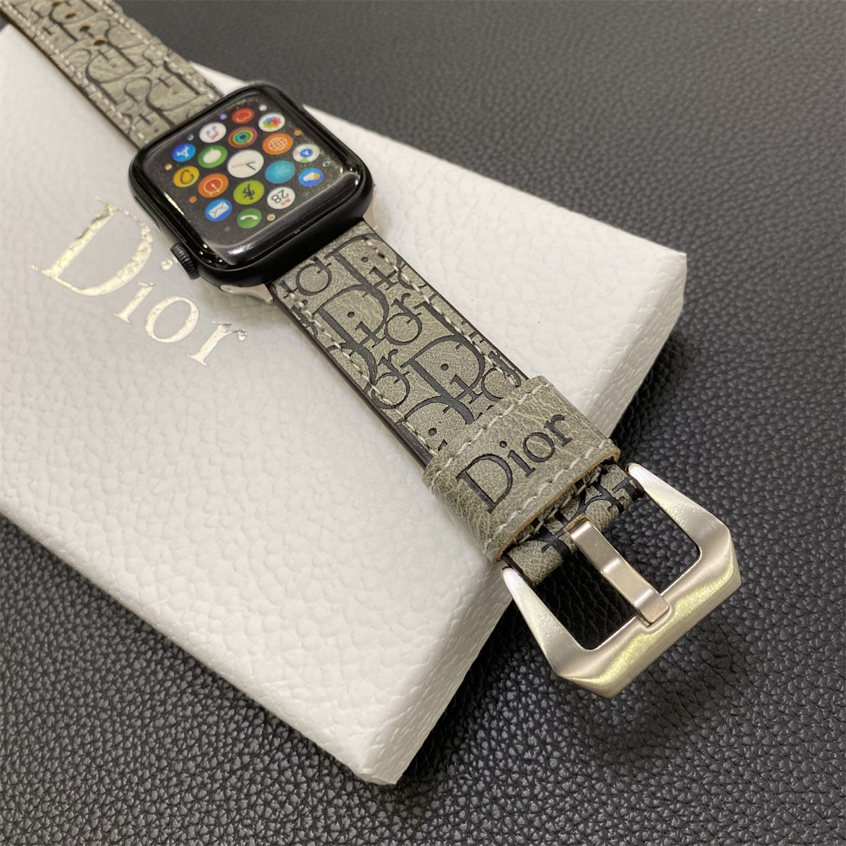 CD en cuir groupe Apple Watch Gray-yhk240509